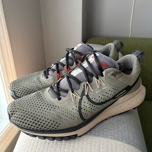 Nike Men's Pegasus Trail Running Shoes - Nike React